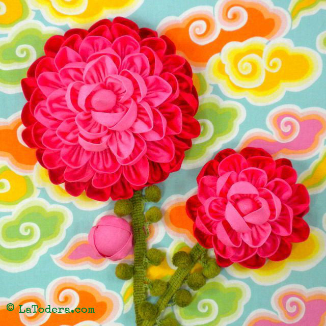 DIY Fabric Flower Camelia Brooch Tutorial - PDF Sewing Pattern - La Todera