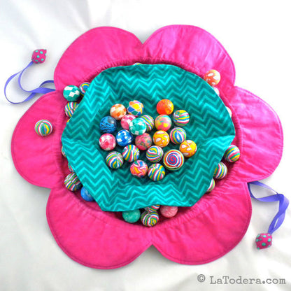 DIY Fabric Flower Pouch Tutorial - PDF Sewing Pattern - La Todera