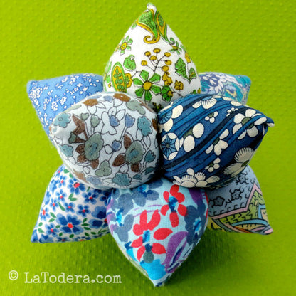 DIY Fabric Spiky Urchin Pincushion Tutorial - PDF Sewing Pattern - La Todera