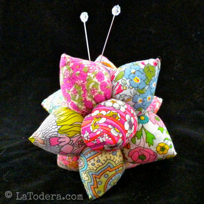 DIY Fabric Spiky Urchin Pincushion Tutorial - PDF Sewing Pattern - La Todera